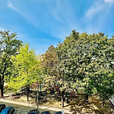 Centre Jakubovo, 5min Walk To Nivy Station, 12min Drive From Airport דירה ברטיסלאבה