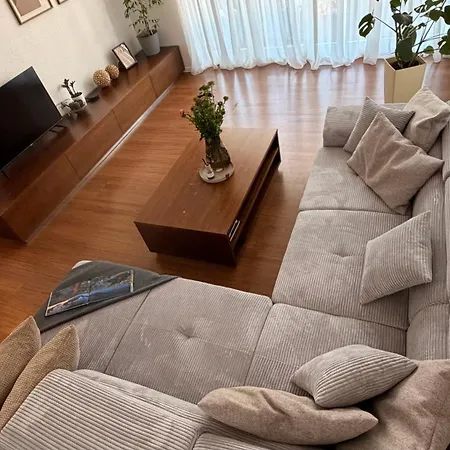 Apartment Centre Jakubovo, 5min Walk To Nivy Station, 12min Drive From Airport *