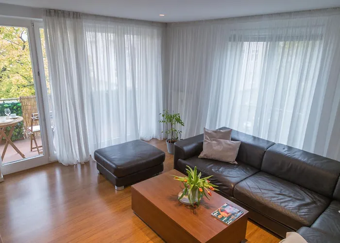 Centre Jakubovo * براتسيلافا