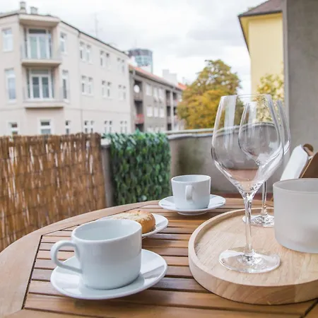 Centre Jakubovo, 5min Walk To Nivy Station, 12min Drive From Airport Apartment